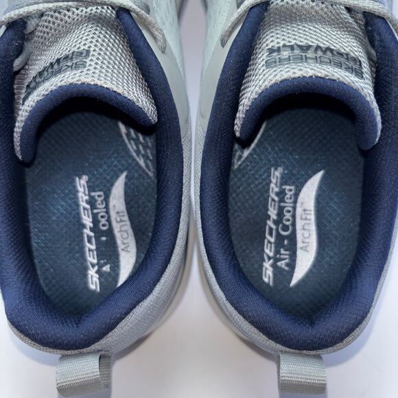 SKECHERS \